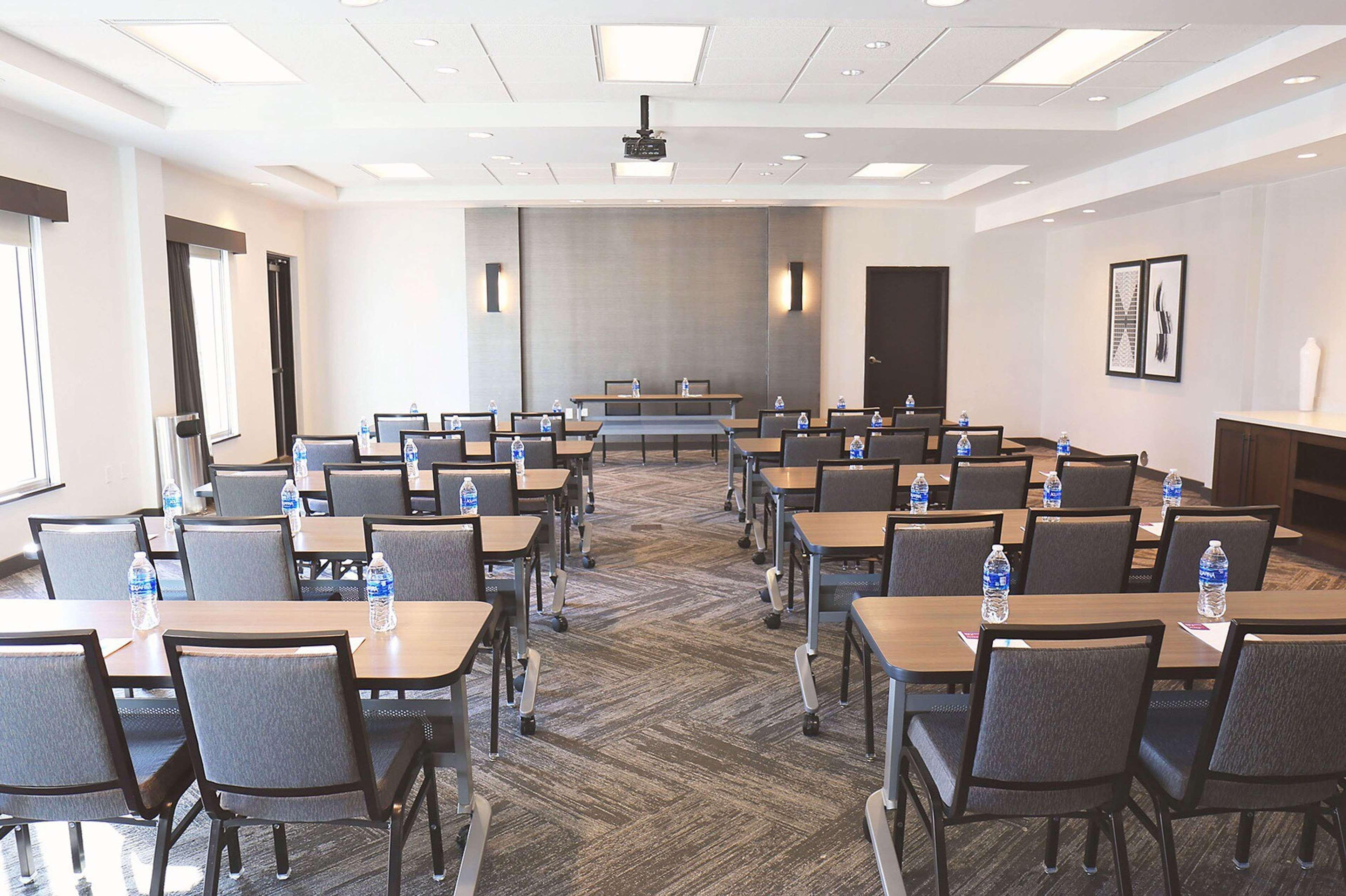 Hyatt Place Austin Airport Εξωτερικό φωτογραφία